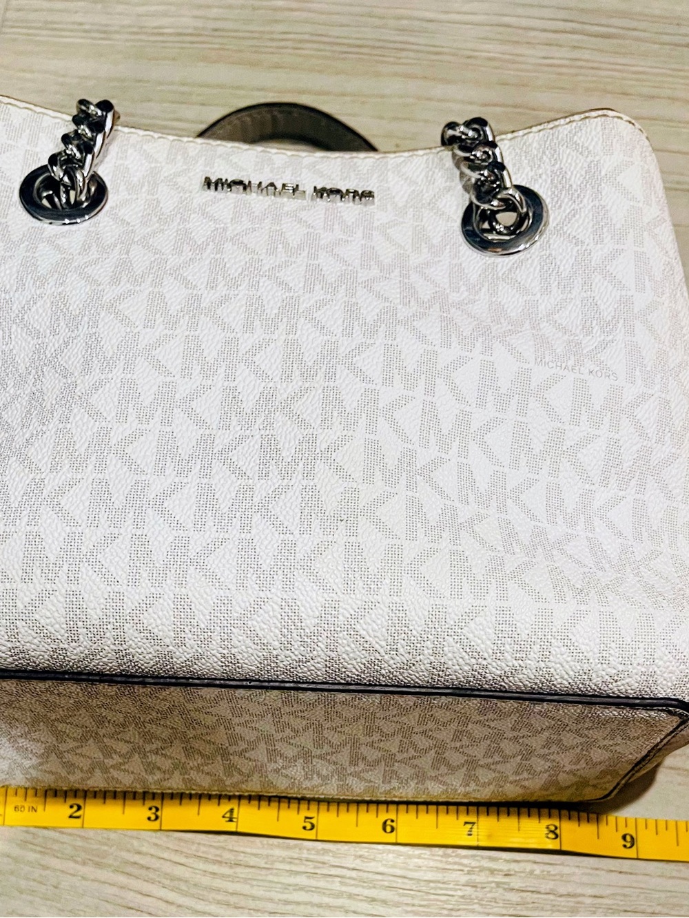 Michael Kors  Small white  Signature Shoulder Tote